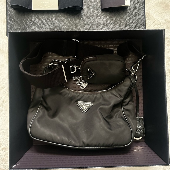 Prada Re-edition 2005 Re-Nylon Bag - Picture 1 of 2